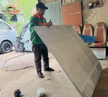 Gia cố sàn xe phục vụ vận chuyển